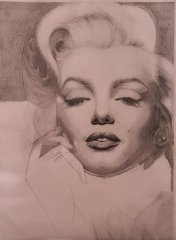 Marilyn készül grafittal A/3 méretben